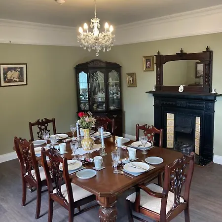 Entire In Tipperary Holiday home *